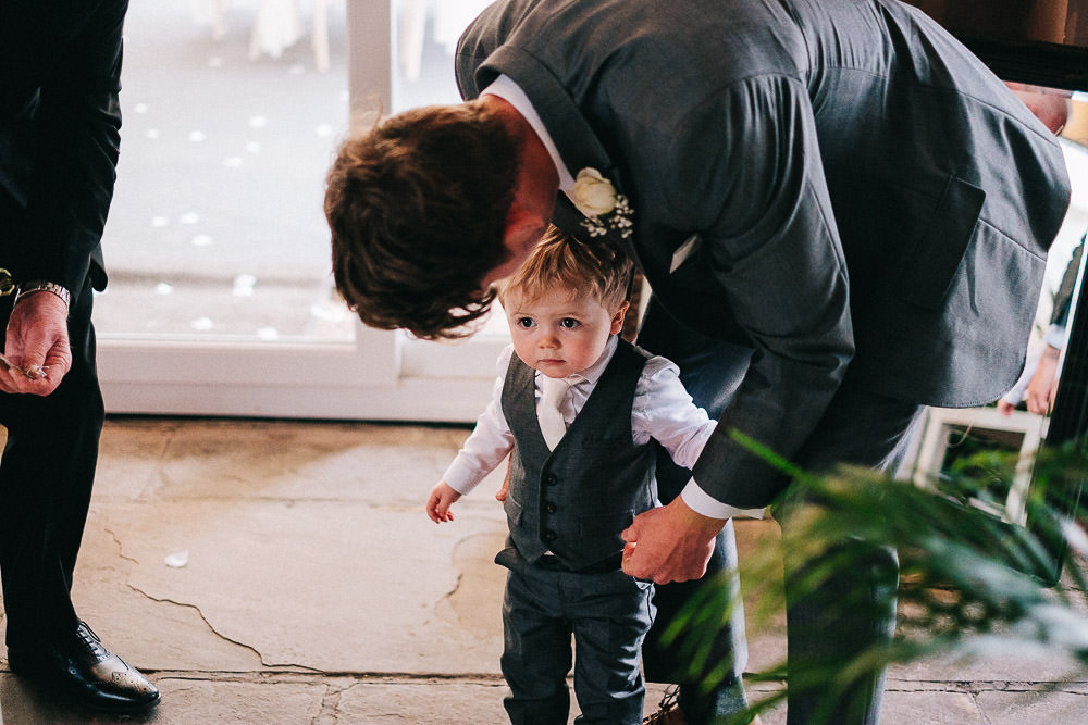 THOMAS ANDREA LAKESIDE VENUE BRIDGEND WEDDING PHOTOGRAPHER 08 THOMAS ANDREA LAKESIDE VENUE BRIDGEND WEDDING PHOTOGRAPHER 08